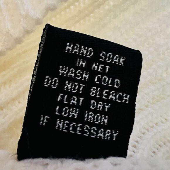 NWT Misia White Ruffle Sleeve Romantic Lightweight Sweater Cottagecore Sz Large - Picture 10 of 10